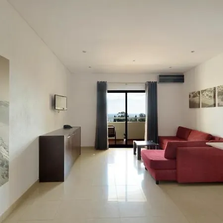 Bellavista Jardim 2* البوفيرا